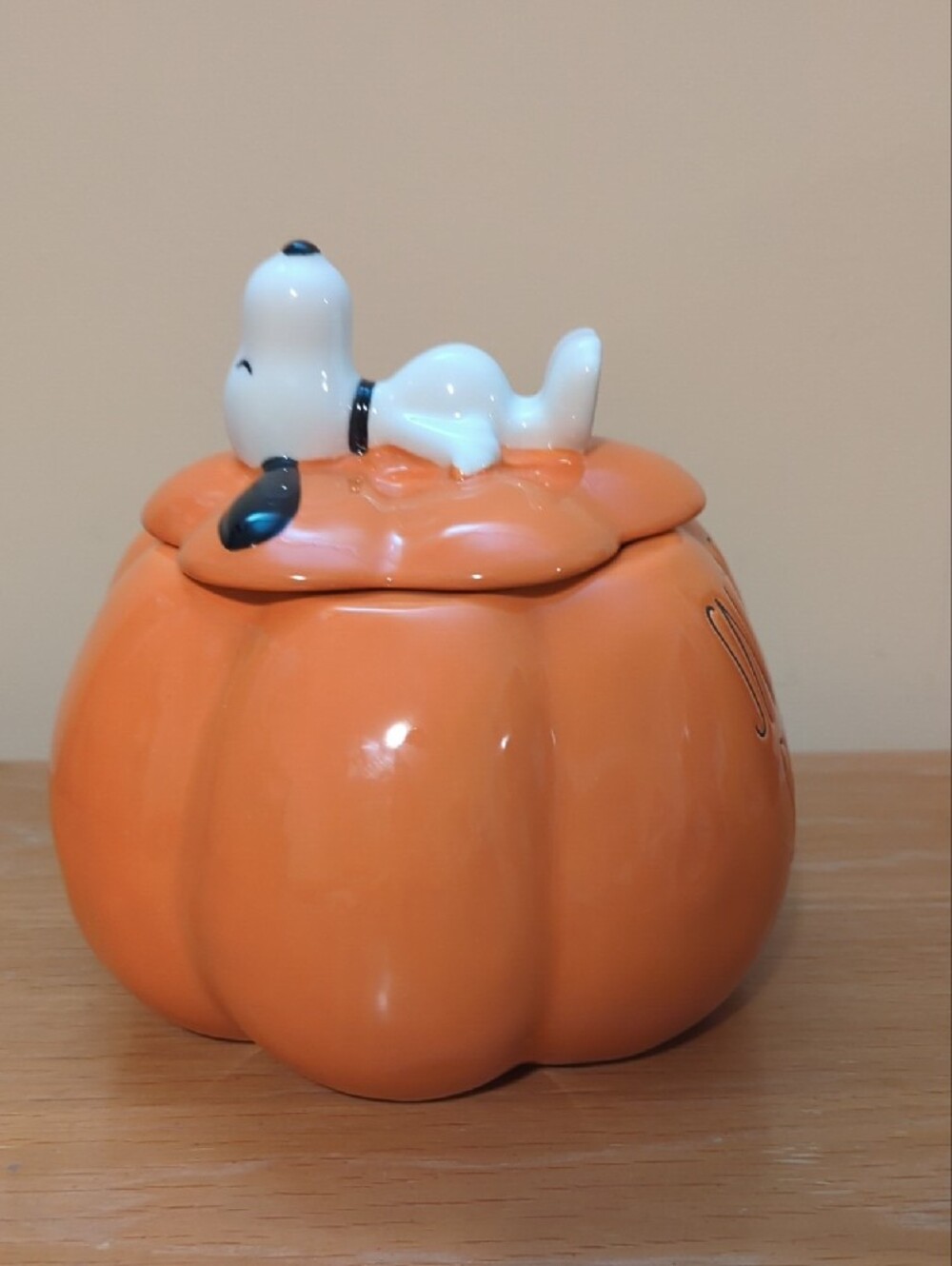 Peanuts & Rae dunn Halloween Pumpkin snoopy snacks  Cookie Jar